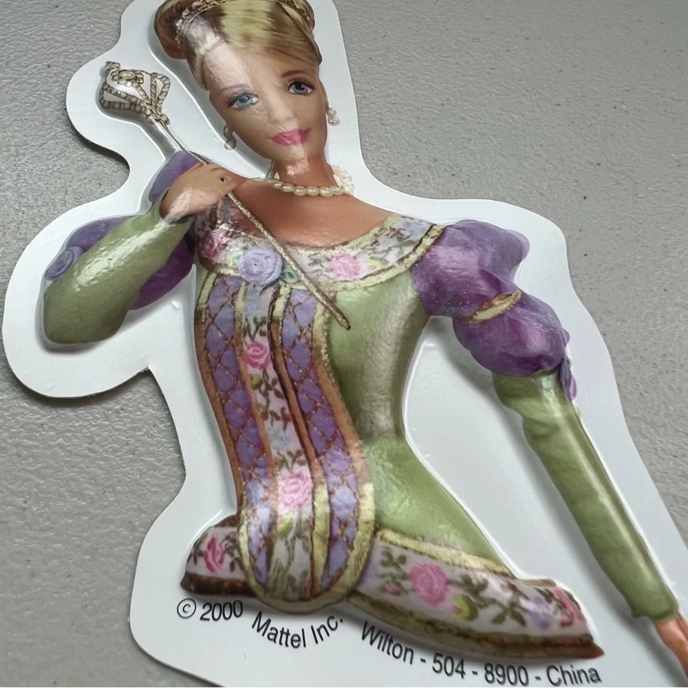 Wilton Vintage Barbie Cake Topper Flat